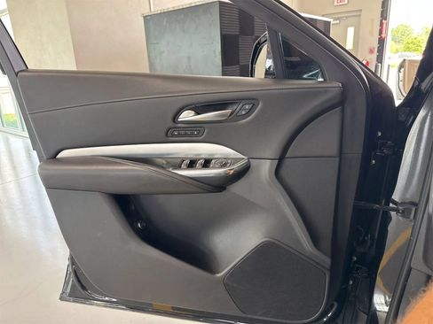 Used 2020 Cadillac XT4 Premium Luxury w/ Driver Awareness Package FWD image 12