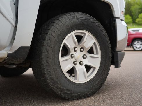 Used 2018 Chevrolet Silverado 1500 LT w/ All Star Edition AWD/4WD image 30