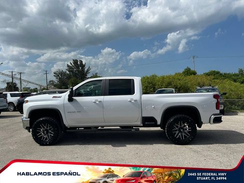 Used 2022 Chevrolet Silverado 2500 LT AWD/4WD image 4
