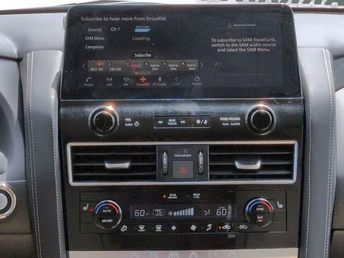 Used 2022 Nissan Armada SV w/ SV Appearance Package image 19