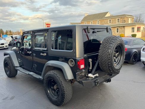 Used 2013 Jeep Wrangler Unlimited Sport image 6