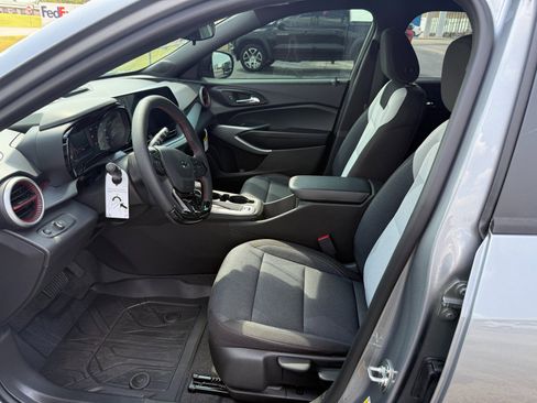 New 2026 Chevrolet Trax RS image 11