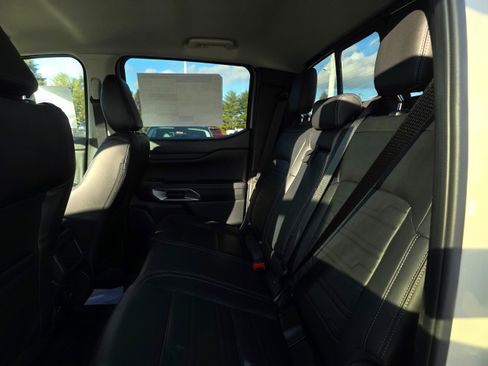 New 2025 Ford Ranger Lariat w/ FX4 Off-Road Package image 11