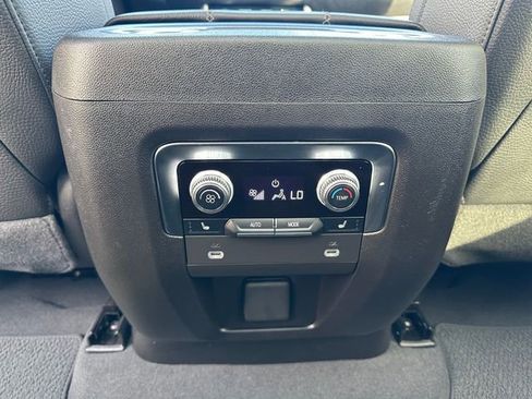 Used 2024 GMC Yukon Denali image 20