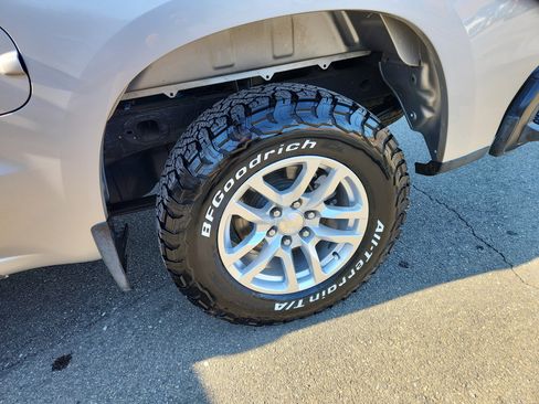 Used 2019 Chevrolet Silverado 1500 W/T w/ Trailering Package image 47