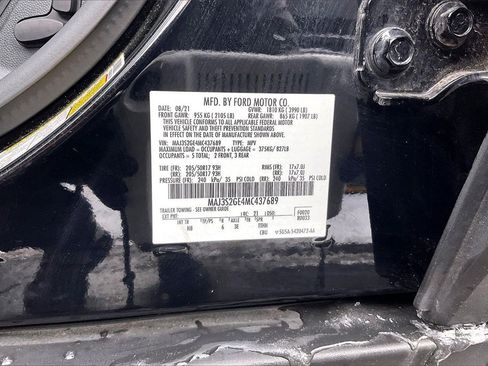 Used 2021 Ford EcoSport SE w/ SE Convenience Package image 31