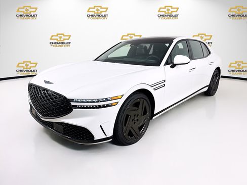 Used 2026 Genesis G90 3.5T Prestige image 3