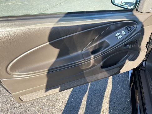 Used 2004 Ford Mustang Mach 1 image 10