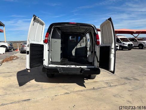 Used 2021 Chevrolet Express 2500 w/ Driver Convenience Package image 19