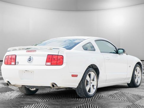 Used 2007 Ford Mustang GT RWD image 5