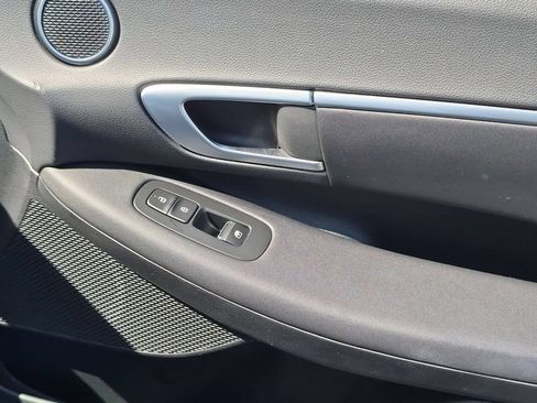 Used 2025 Hyundai Sonata SEL FWD image 34