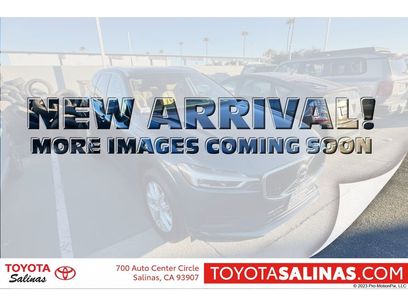 Used 2018 Volvo XC60 T5 Momentum