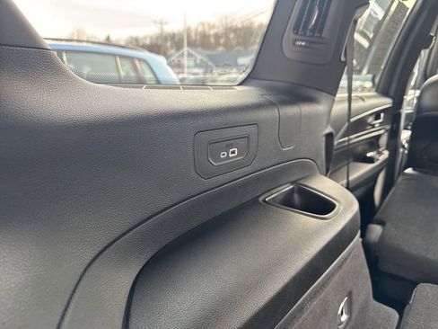 Used 2023 Jeep Grand Cherokee L Overland w/ Luxury Tech Group IV image 17