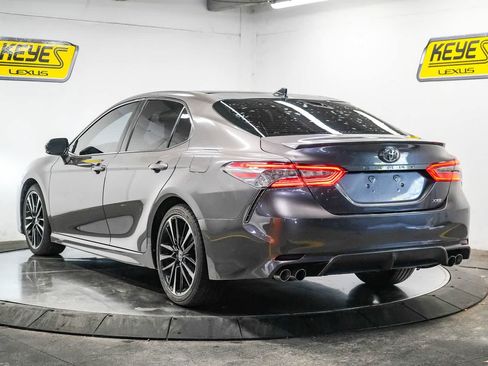 Used 2018 Toyota Camry XSE FWD image 4