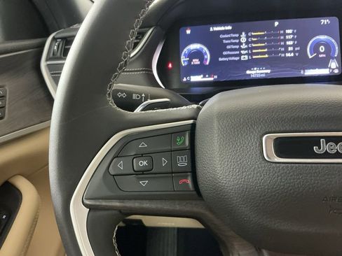 Used 2023 Jeep Grand Cherokee L Limited image 15