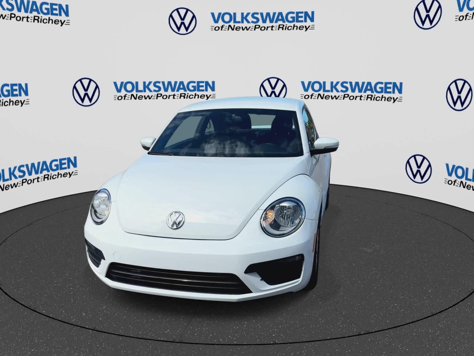Used 2019 Volkswagen Beetle 2.0T S FWD image 3