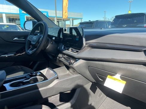 New 2026 Chevrolet Equinox LT w/ Midnight Edition image 32