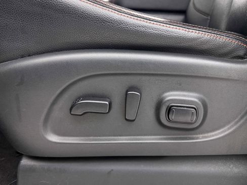 Used 2020 Nissan Titan PRO-4X w/ Pro-4x Convenience Package image 27