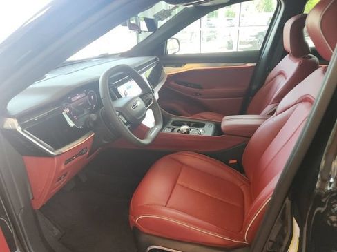 Used 2024 Jeep Wagoneer Launch Edition AWD/4WD image 25
