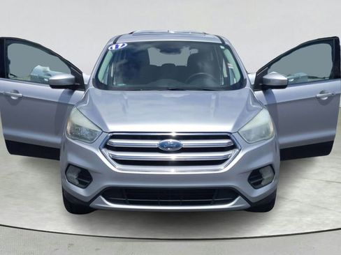 Used 2017 Ford Escape SE FWD image 9