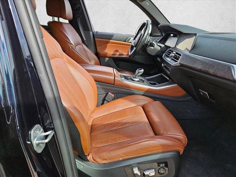 Used 2019 BMW X5 xDrive40i w/ M Sport Package image 22