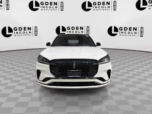 Used 2025 Lincoln Aviator Black Label w/ Black Label Special Edition image 3