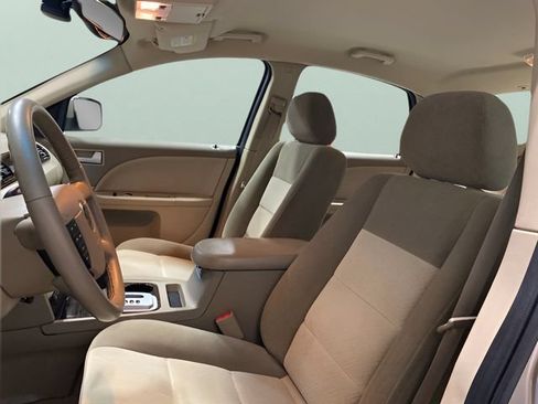 Used 2005 Mercury Montego Luxury FWD image 22