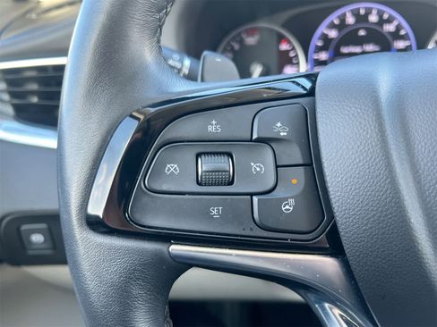 Used 2024 Buick Enclave Avenir w/ Avenir Technology Package image 23