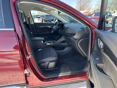 Used 2023 Buick Envision Preferred image 37