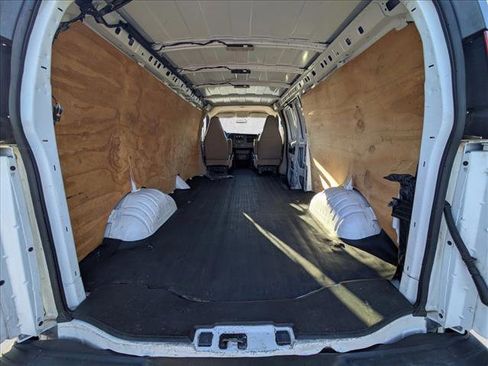 Used 2019 Chevrolet Express 2500 Extended w/ Driver Convenience Package image 6