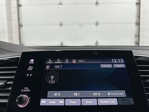 Used 2024 Honda Passport TrailSport image 31