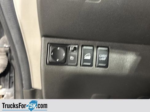 Used 2014 Nissan Frontier PRO-4X image 25