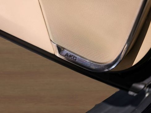 Certified 2023 Cadillac Escalade Premium Luxury w/ Performance Package image 24