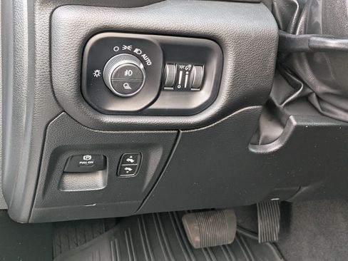 Used 2025 RAM 1500 Big Horn image 18