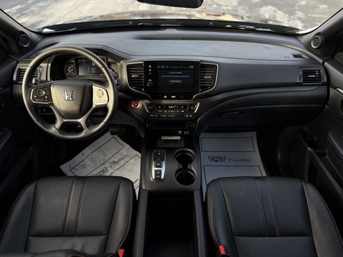 Used 2023 Honda Passport TrailSport image 25