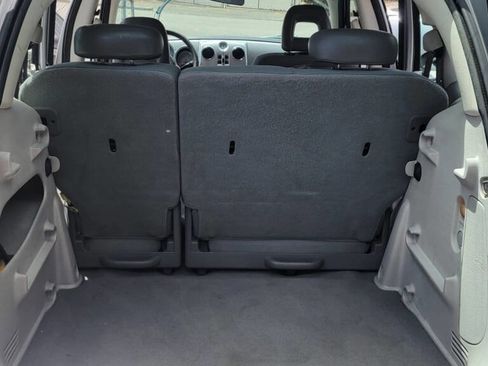 Used 2009 Chrysler PT Cruiser image 6