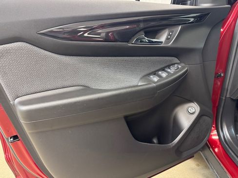 Used 2025 Chevrolet TrailBlazer LT w/ Convenience Package image 8