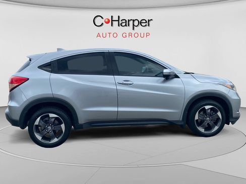Used 2018 Honda HR-V EX image 2