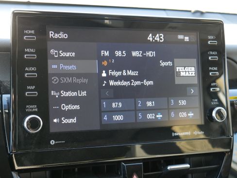 Used 2023 Toyota Camry XLE image 17