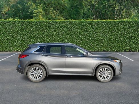 Used 2025 INFINITI QX50 Luxe image 2