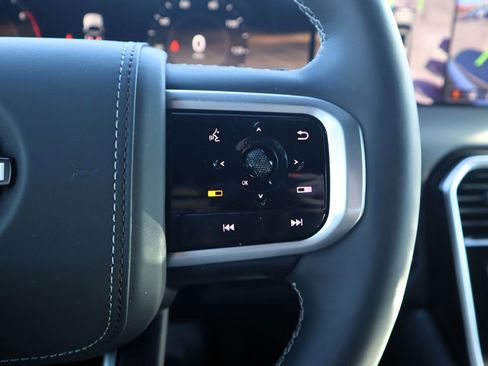 New 2025 Nissan Armada Platinum Reserve image 21