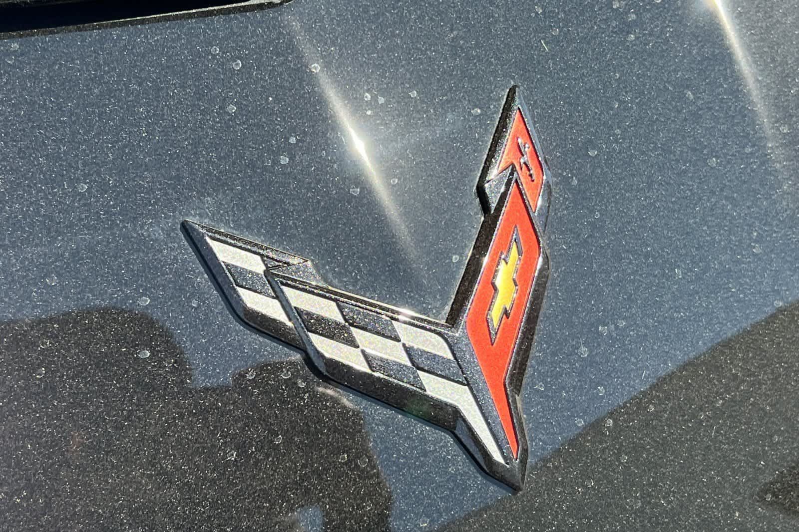 Used 2020 Chevrolet Corvette Stingray Preferred Cpe w/ 2LT Preferred Equipment Group RWD image 13