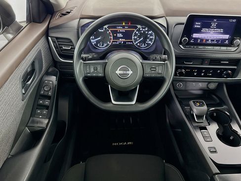 Used 2023 Nissan Rogue S image 16