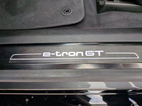 Certified 2022 Audi e-tron GT Prestige w/ Prestige Package AWD/4WD image 38