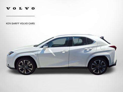 Used 2024 Lexus UX 250h AWD w/ Premium Package image 7