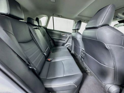 Used 2023 Toyota RAV4 XLE Premium AWD/4WD image 28