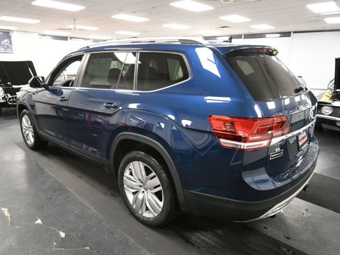 Used 2019 Volkswagen Atlas SE w/ Panoramic Sunroof Package image 6