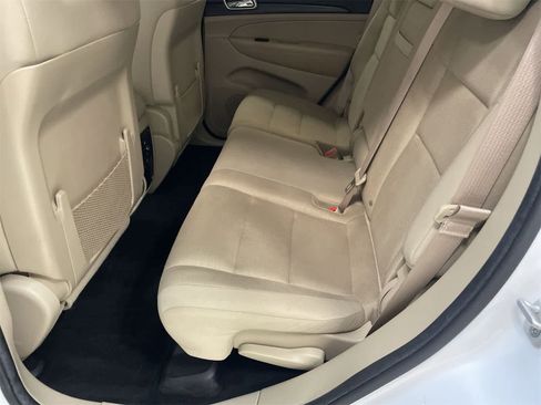 Used 2014 Jeep Grand Cherokee Laredo w/ Quick Order Package 23E image 17