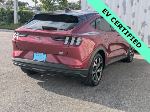 Certified 2025 Ford Mustang Mach-E Select RWD image 5