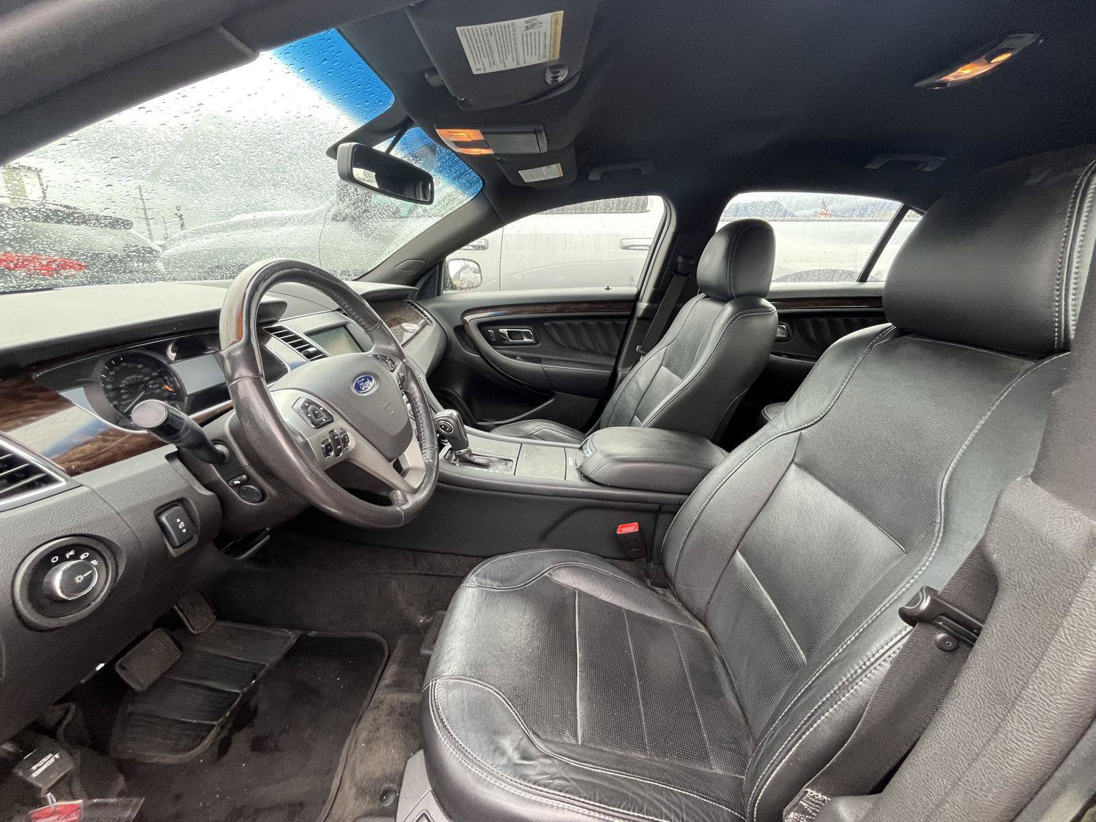 Used 2015 Ford Taurus Limited FWD image 7